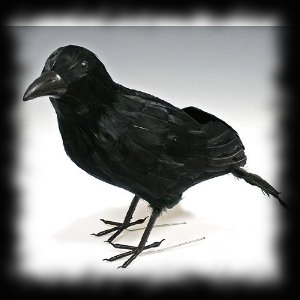 Large Raven Black Crow Haunted House Decoration Idea